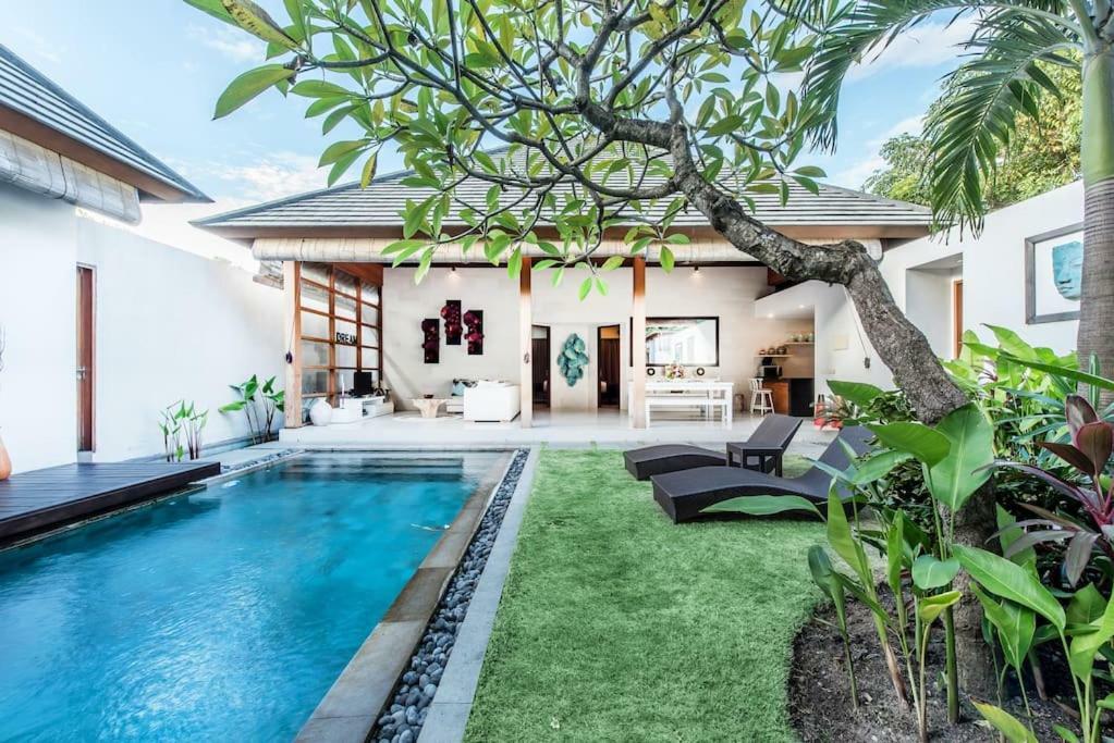 Villa Manis, Luxury 3 Bedroom Heart Of